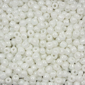 1001-9001-0403 - Bille de Verre Perle de Rocaille Rond 6/0 Blanc Perle 90g app. 900pcs 1001-9001-0403,Tissage,Perles de rocaille,Chinoises,Bille,Perle de Rocaille,Verre,Verre,6/0,Rond,Rond,Blanc,Blanc Perle,Chine,90g app. 900pcs,montreal, quebec, canada, beads, wholesale
