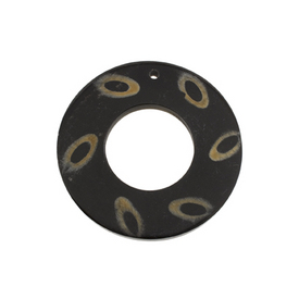 *1109-1345 - Horn Pendant Donut 50MM Black Natural Design 2pcs India *1109-1345,Pendants,50MM,Pendant,Natural,Horn,50MM,Round,Donut,Black,Black,Natural Design,India,2pcs,montreal, quebec, canada, beads, wholesale